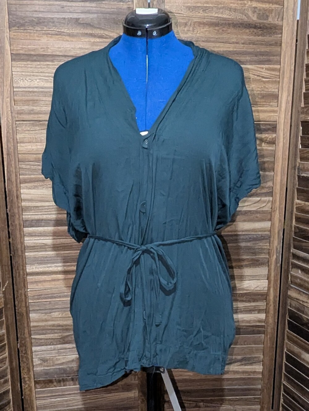 VICI Collection Deep Green V-Neck Button Tunic Blouse – Tie Waist – Size Med